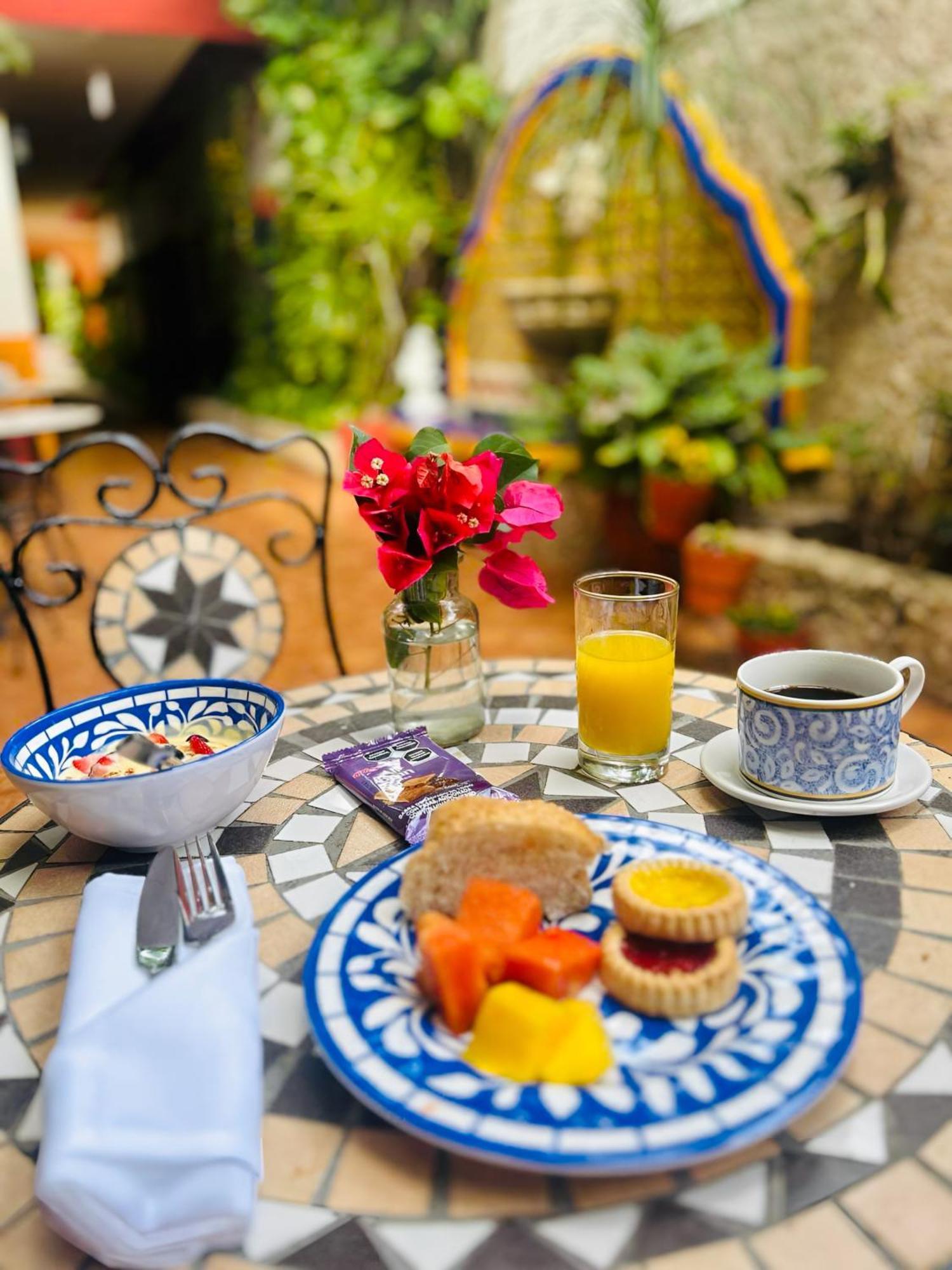 Bed and Breakfast Casa Tres Colibries Mérida Esterno foto