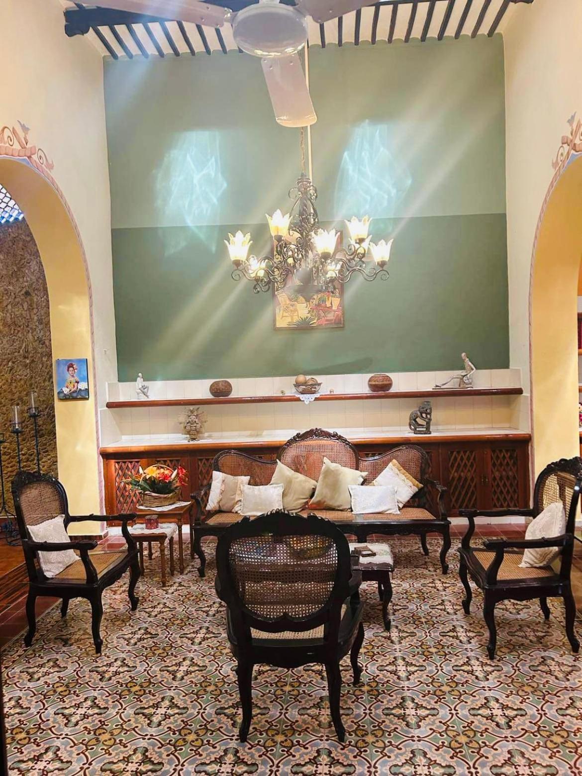 Bed and Breakfast Casa Tres Colibries Mérida Esterno foto