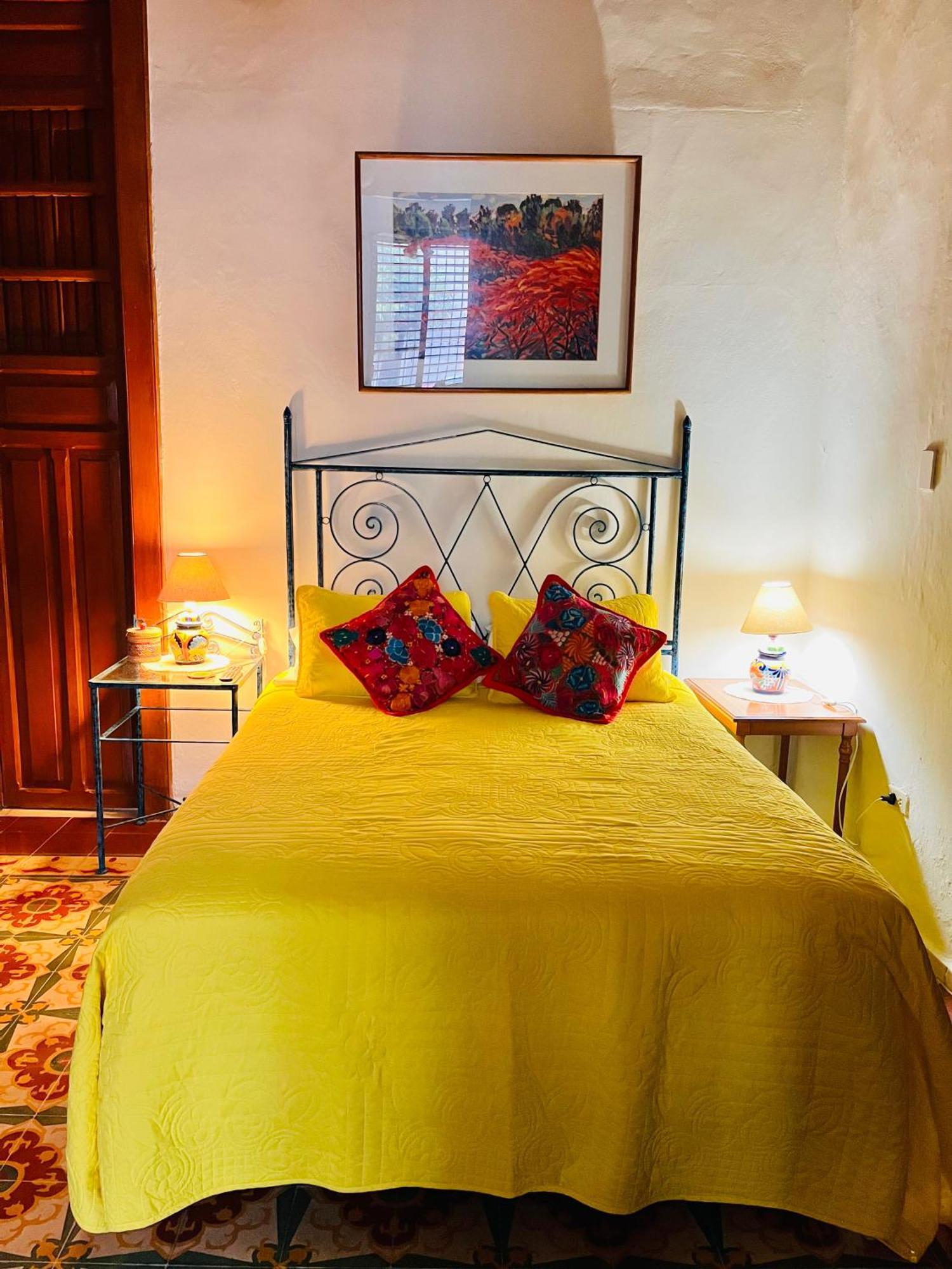 Bed and Breakfast Casa Tres Colibries Mérida Esterno foto