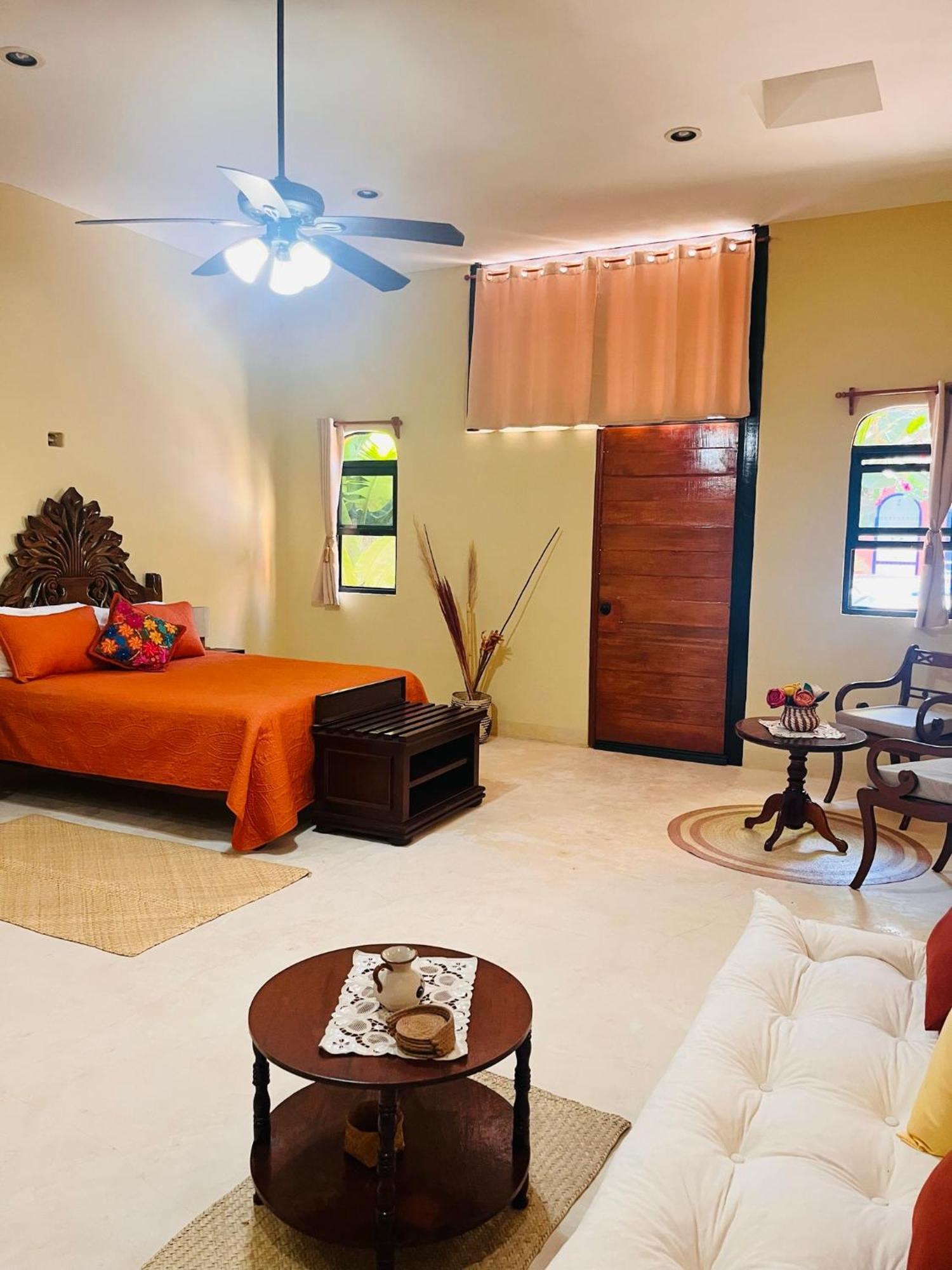 Bed and Breakfast Casa Tres Colibries Mérida Esterno foto