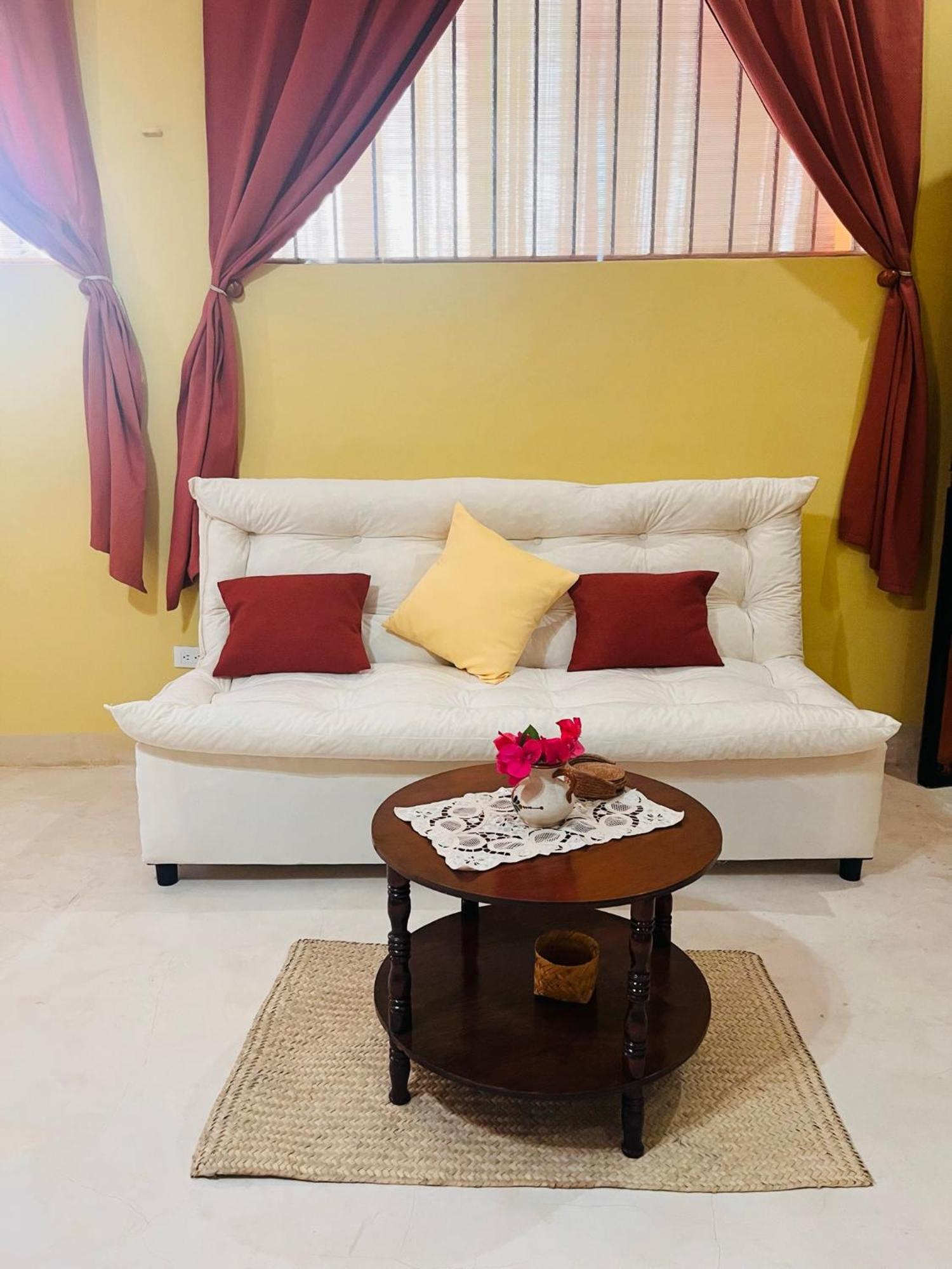 Bed and Breakfast Casa Tres Colibries Mérida Esterno foto